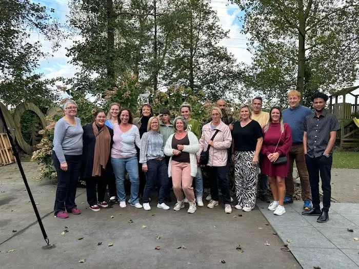 Groepsfoto op de website van Thuisverpleging Derycker